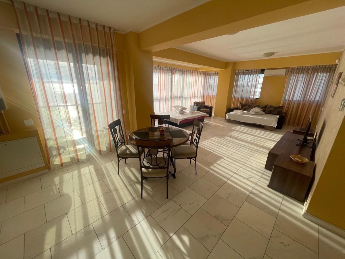 Sophia Lake View Suite Mamaia Kültér fotó