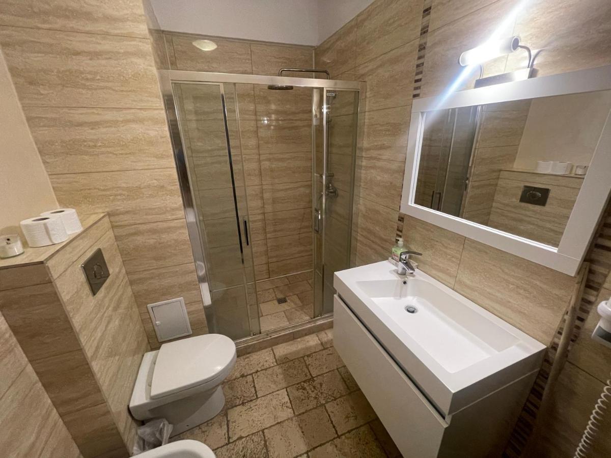Sophia Lake View Suite Mamaia Kültér fotó
