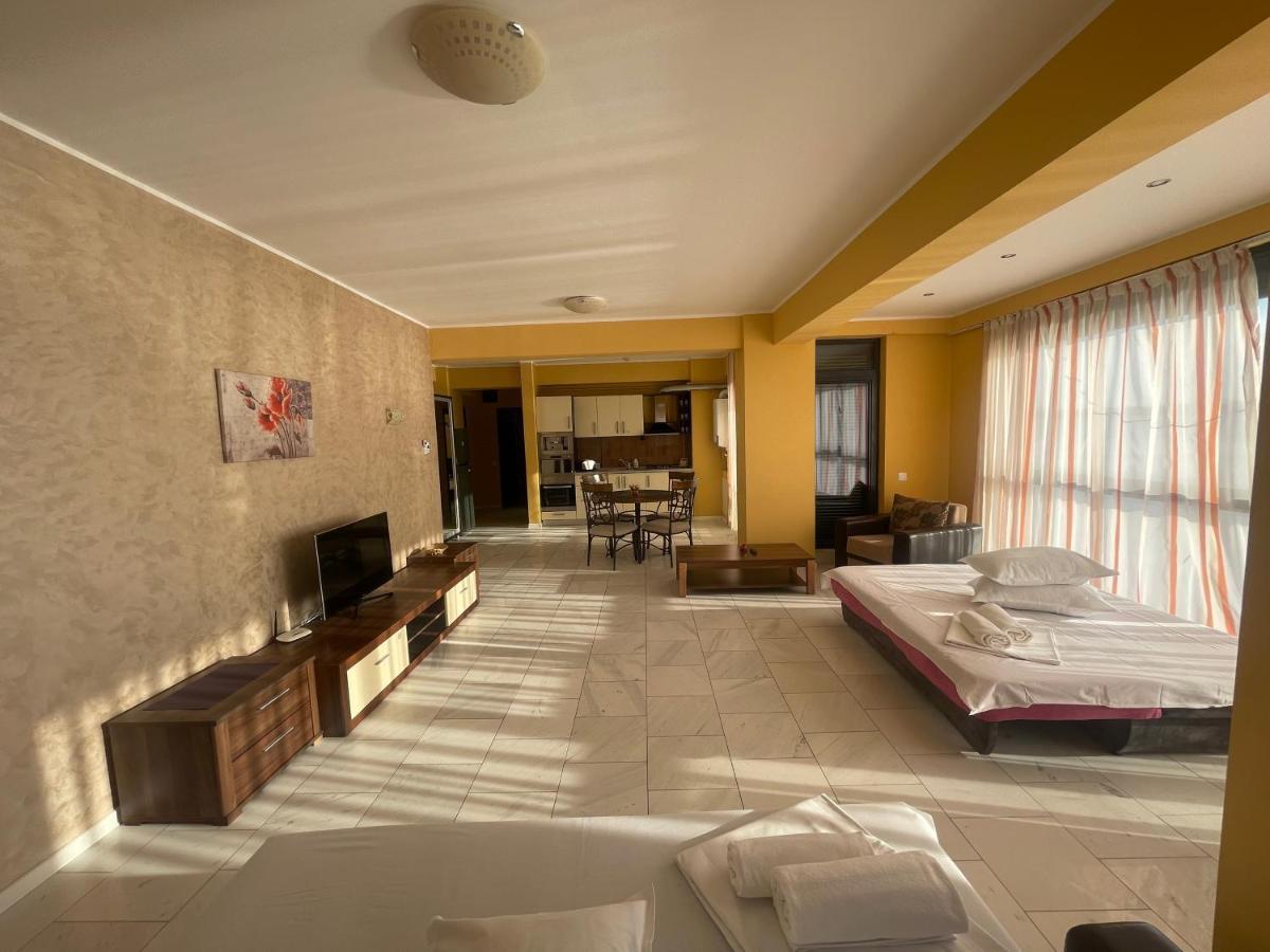 Sophia Lake View Suite Mamaia Kültér fotó
