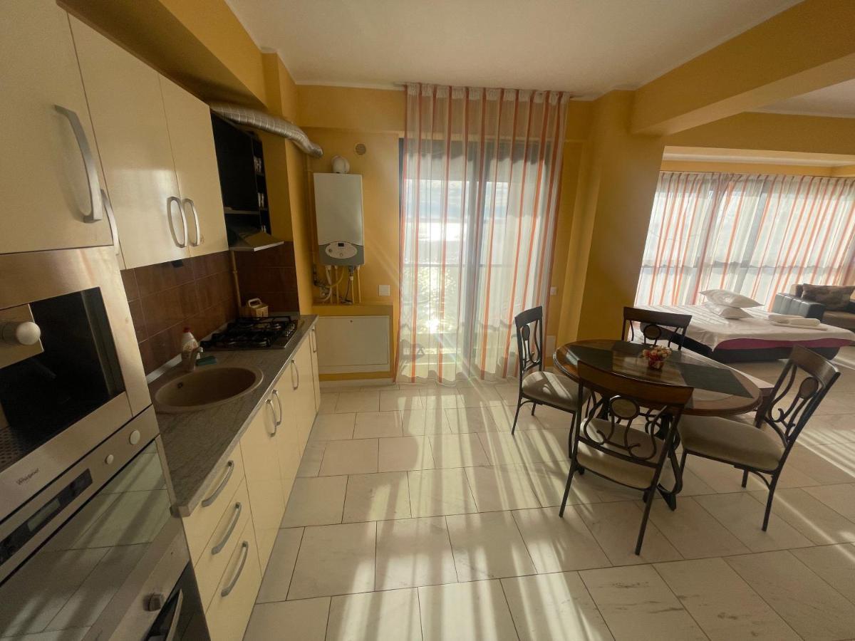 Sophia Lake View Suite Mamaia Kültér fotó