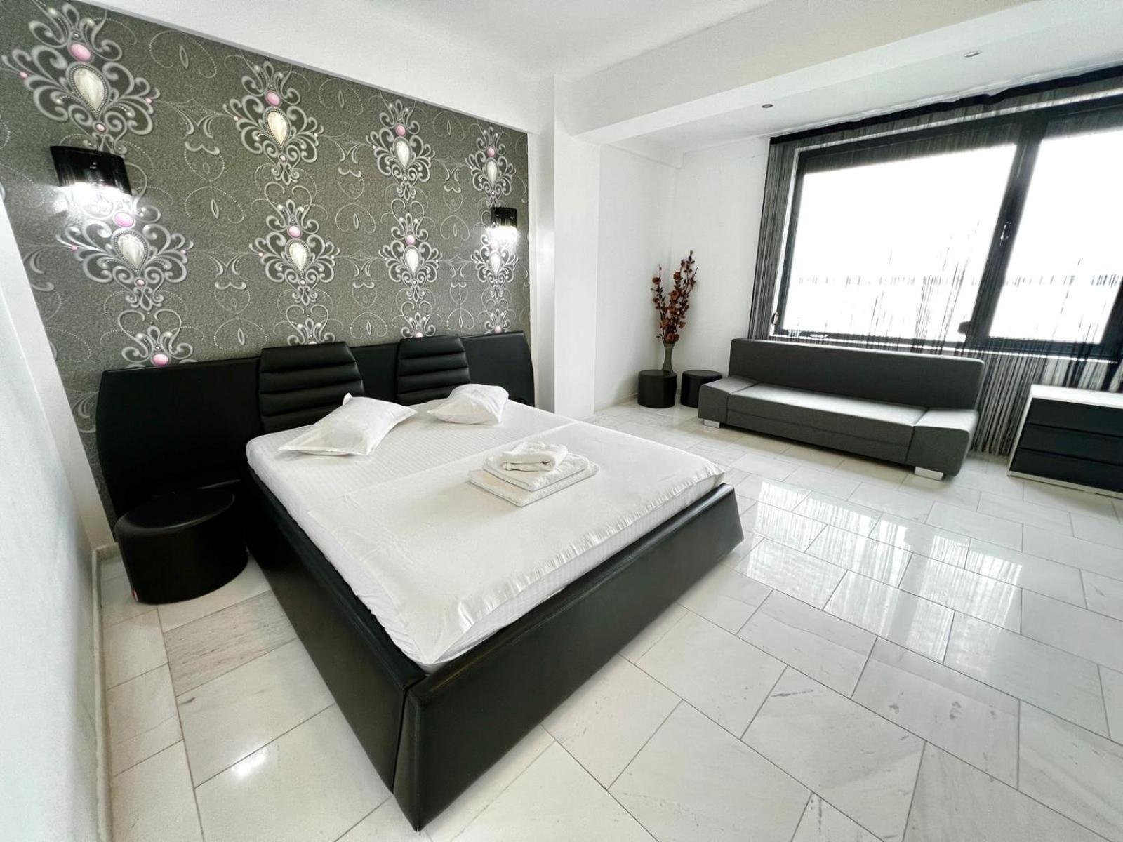 Sophia Lake View Suite Mamaia Kültér fotó
