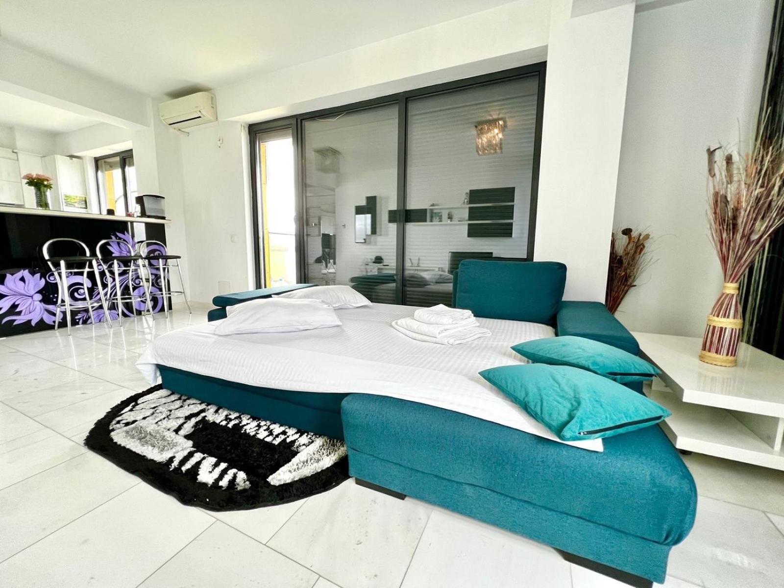 Sophia Lake View Suite Mamaia Kültér fotó