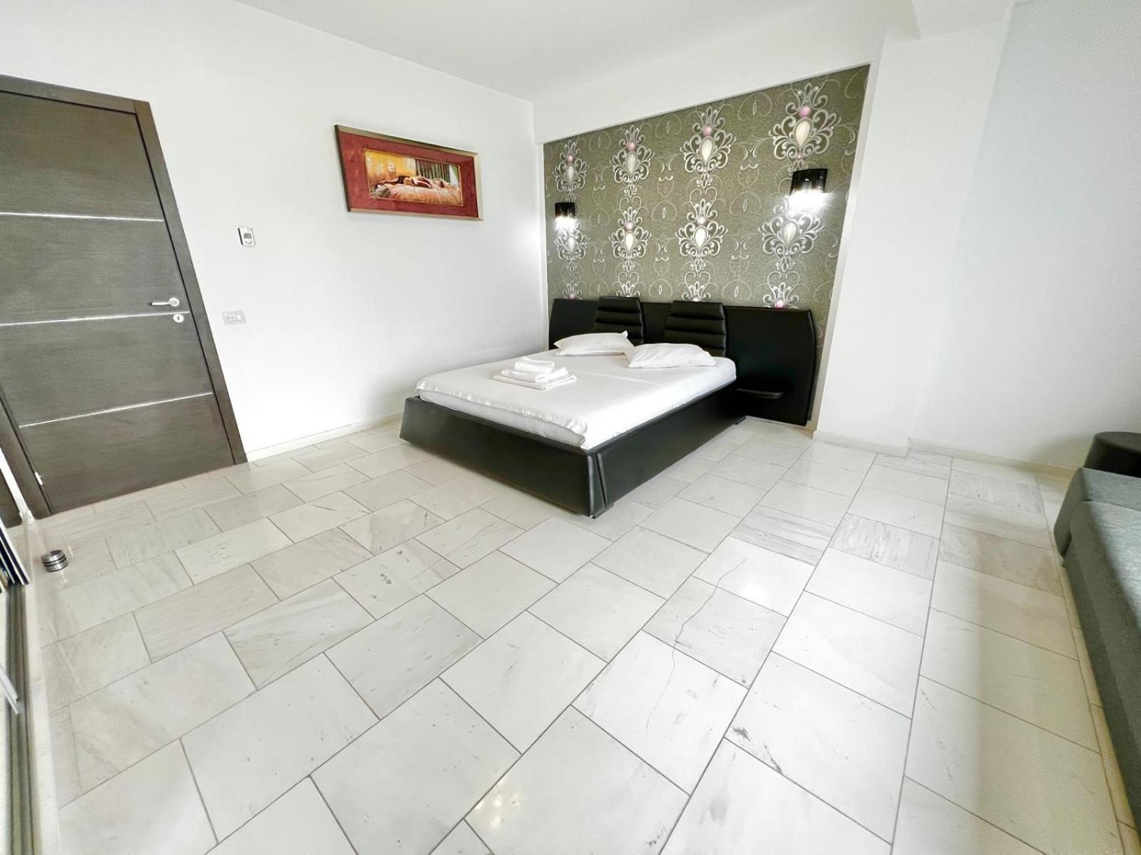 Sophia Lake View Suite Mamaia Kültér fotó
