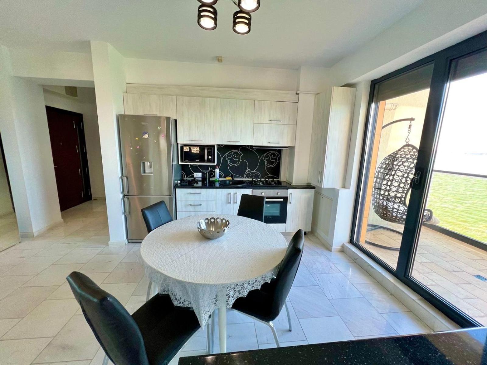 Sophia Lake View Suite Mamaia Kültér fotó